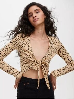 Aritzia Sunday Best Leopard Print Tie Front Top